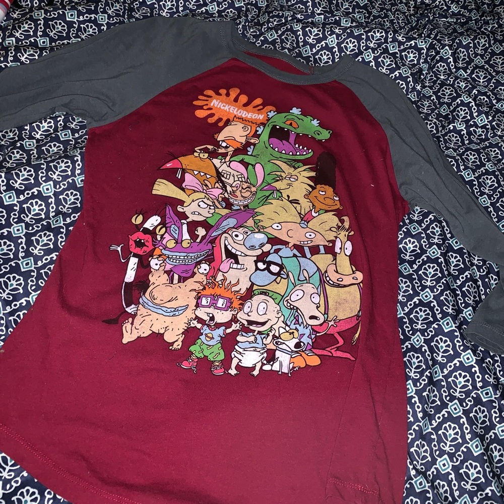 90’s graphic T